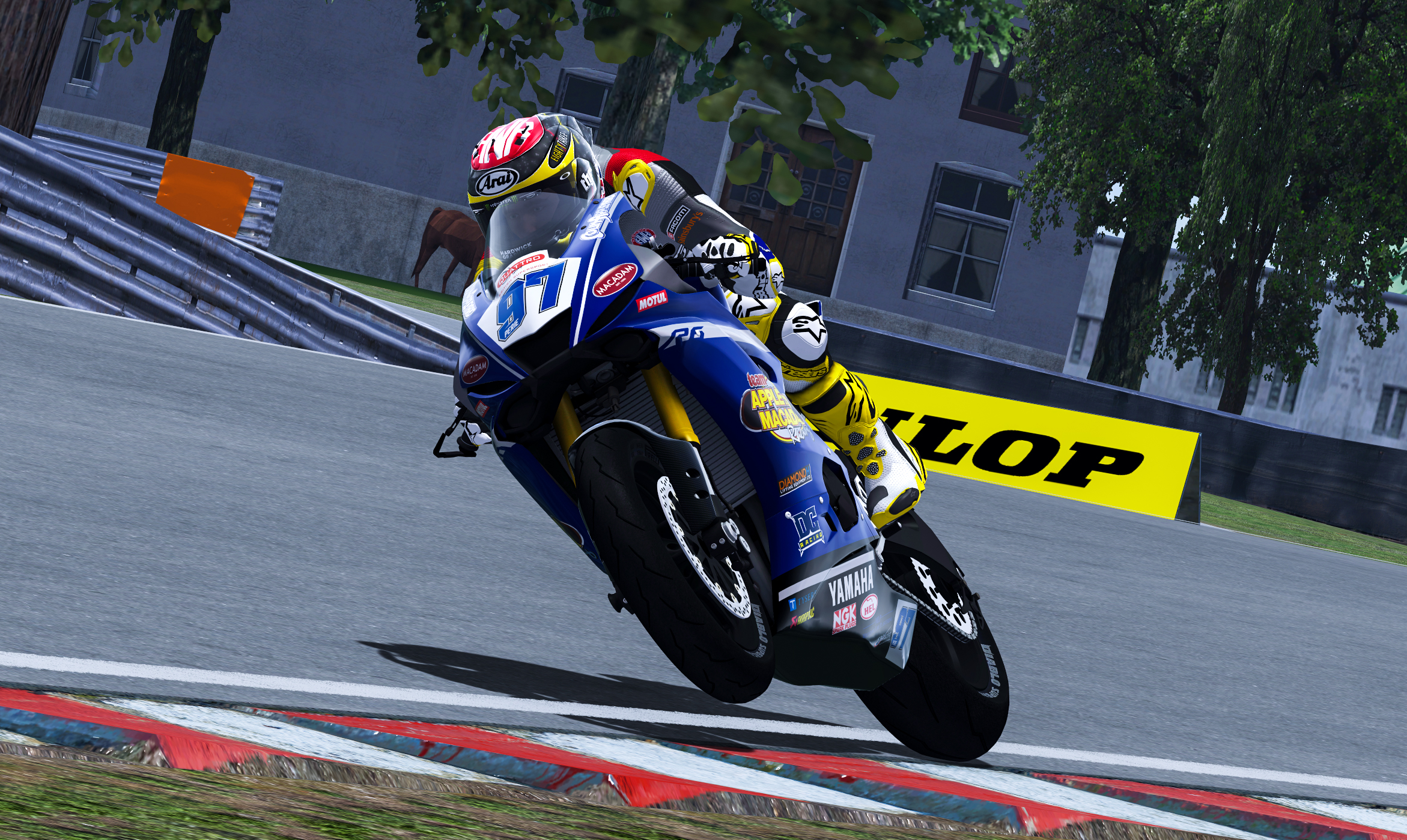 Brad Perie paint - Oulton Park